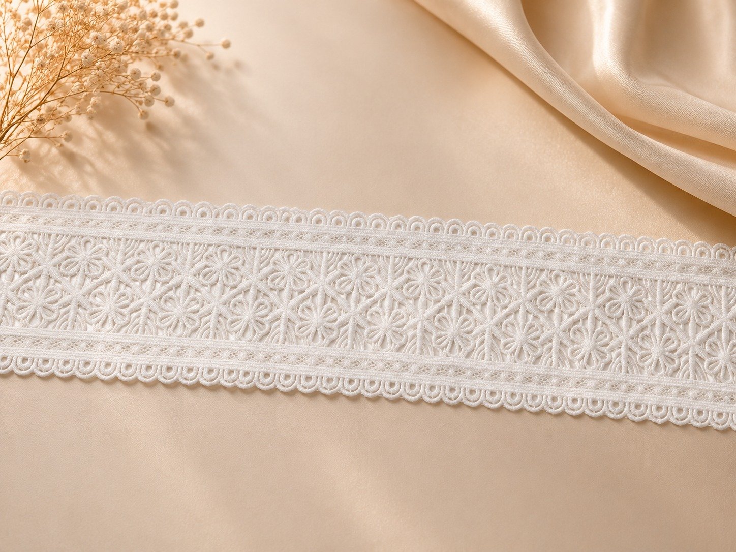 Milky Lace (White)