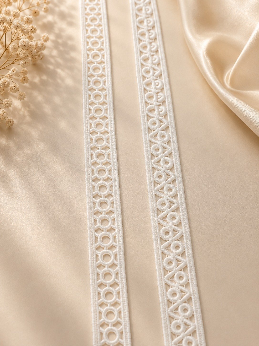 Classic Loop Lace Trim - Image 3