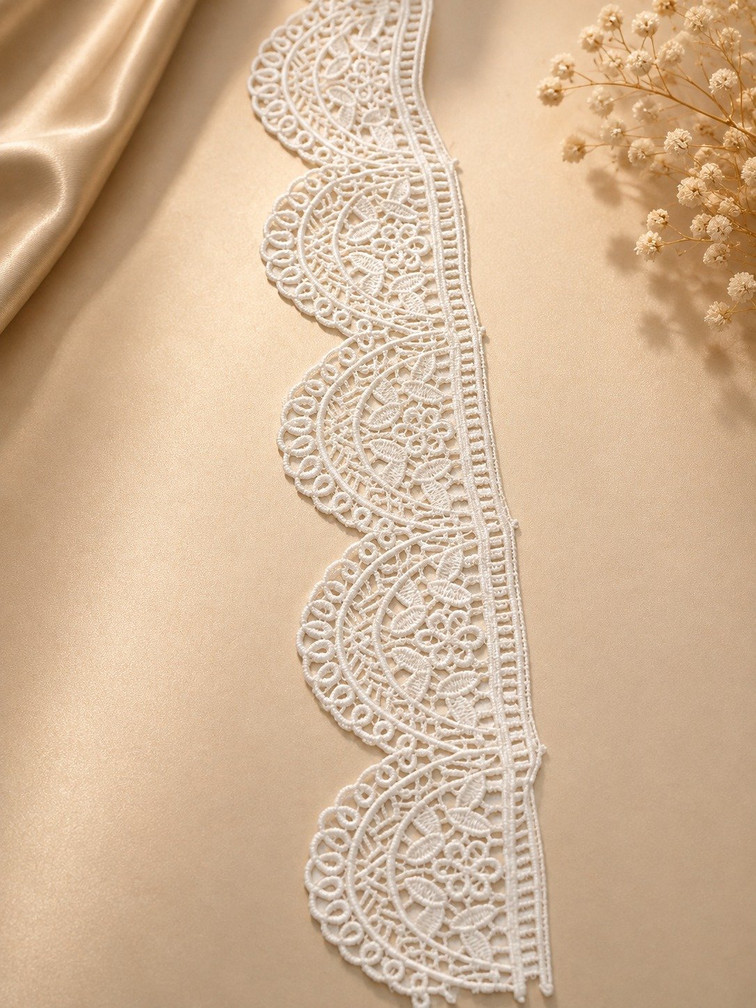 Elegant White Floral Lace Trim
