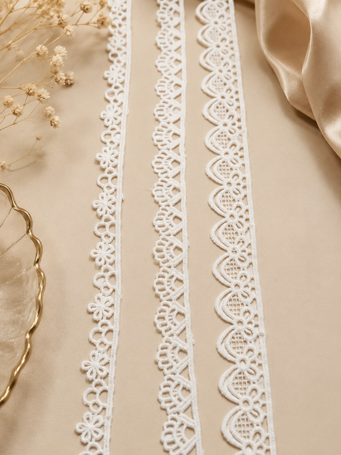 White Wide Floral Lace Trim - Image 3